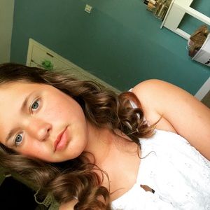 Meet your Posher, Madelyn